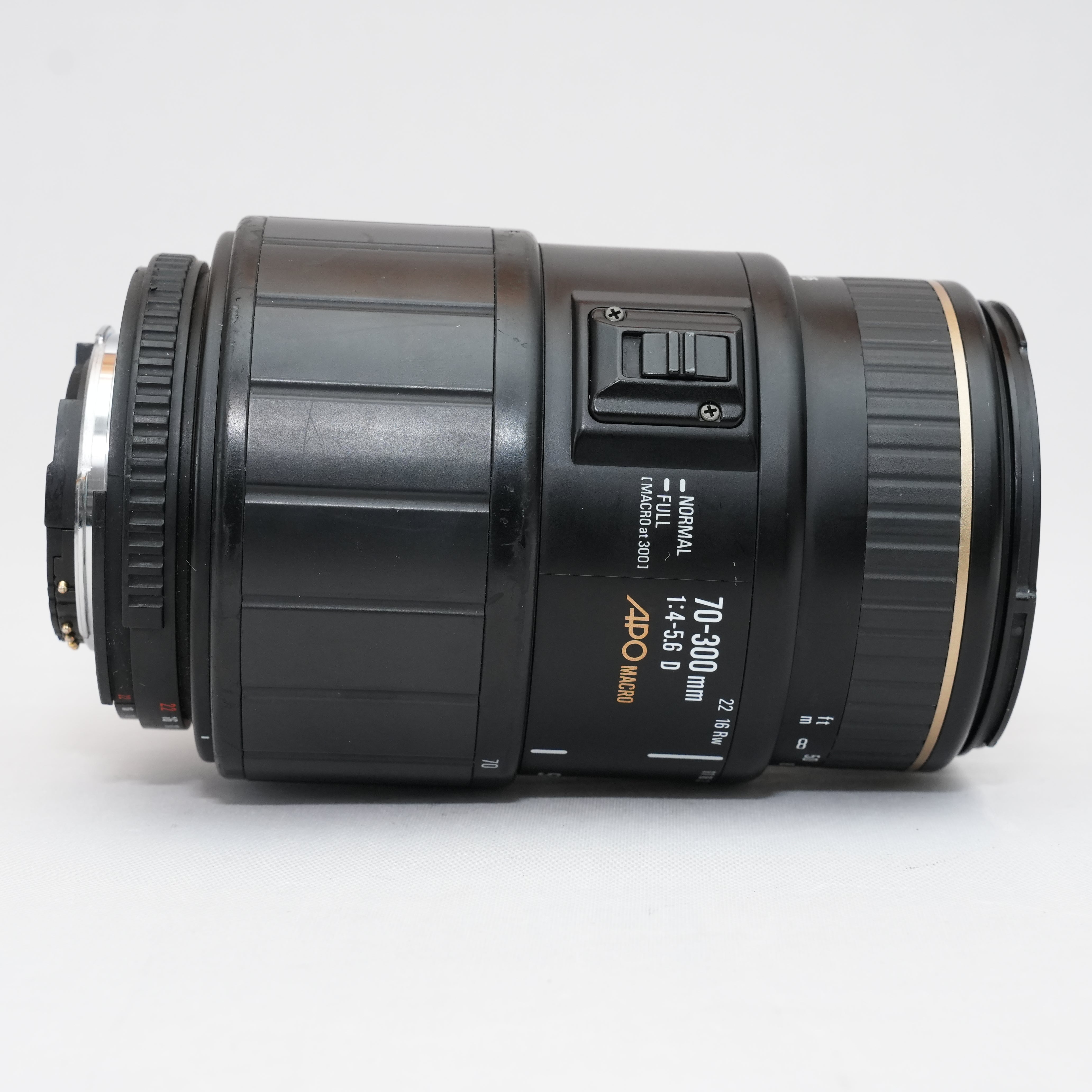 Fair ] SIGMA APO MACRO 70-300mm 1:4-5.6 D F mount – Snow Optics Japan