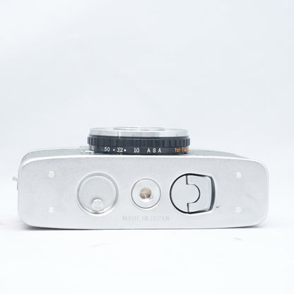 Olympus PEN EE