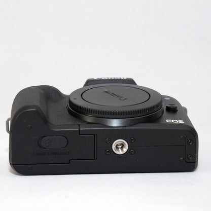 [ Near Mint ] CANON EOS Kiss M EOS M50 EOS M50