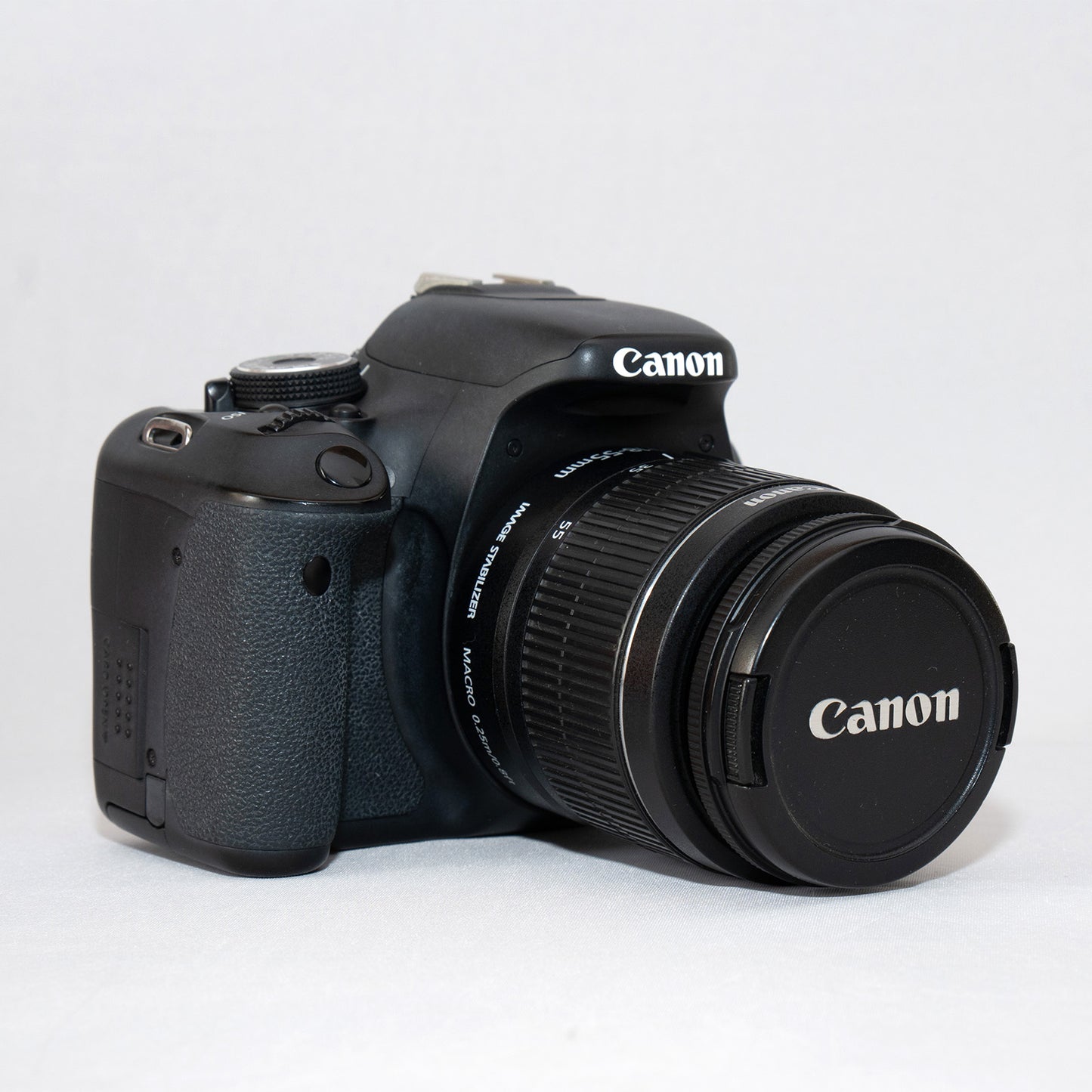 [ Good ] CANON EOS Kiss X5 EOS Rebel T3i EOS 600D with Lens EF-S 18-55mm F3.5-5.6 IS II STM