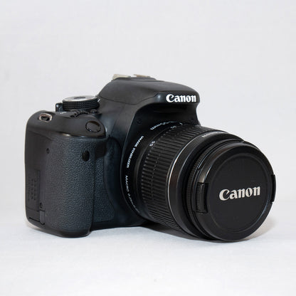 [ Good ] CANON EOS Kiss X5 EOS Rebel T3i EOS 600D with Lens EF-S 18-55mm F3.5-5.6 IS II STM