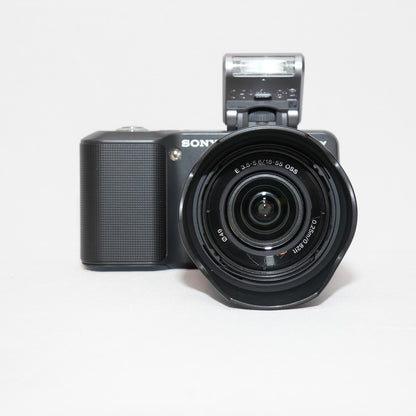 [ Excellent ] SONY NEX-3 with 18-55mm F3.5-5.6 OSS