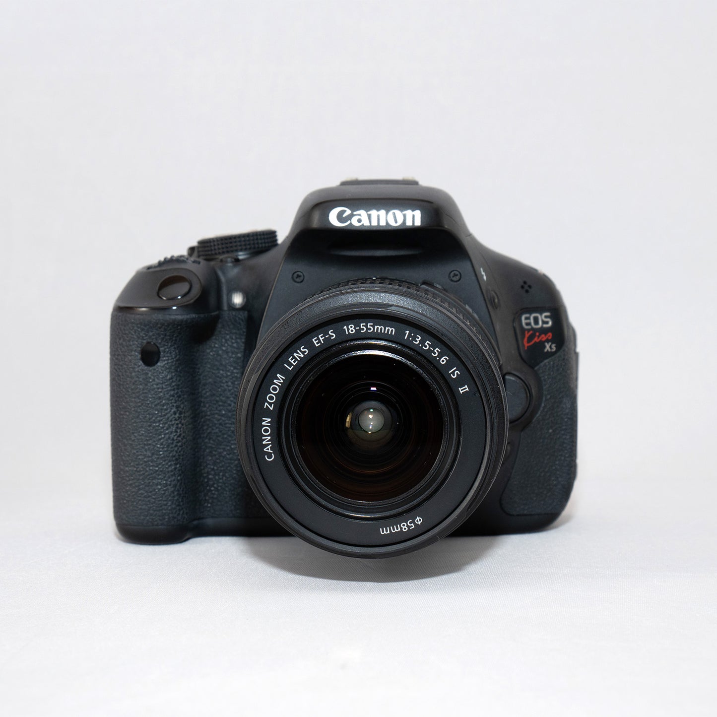 [ Good ] CANON EOS Kiss X5 EOS Rebel T3i EOS 600D with Lens EF-S 18-55mm F3.5-5.6 IS II STM