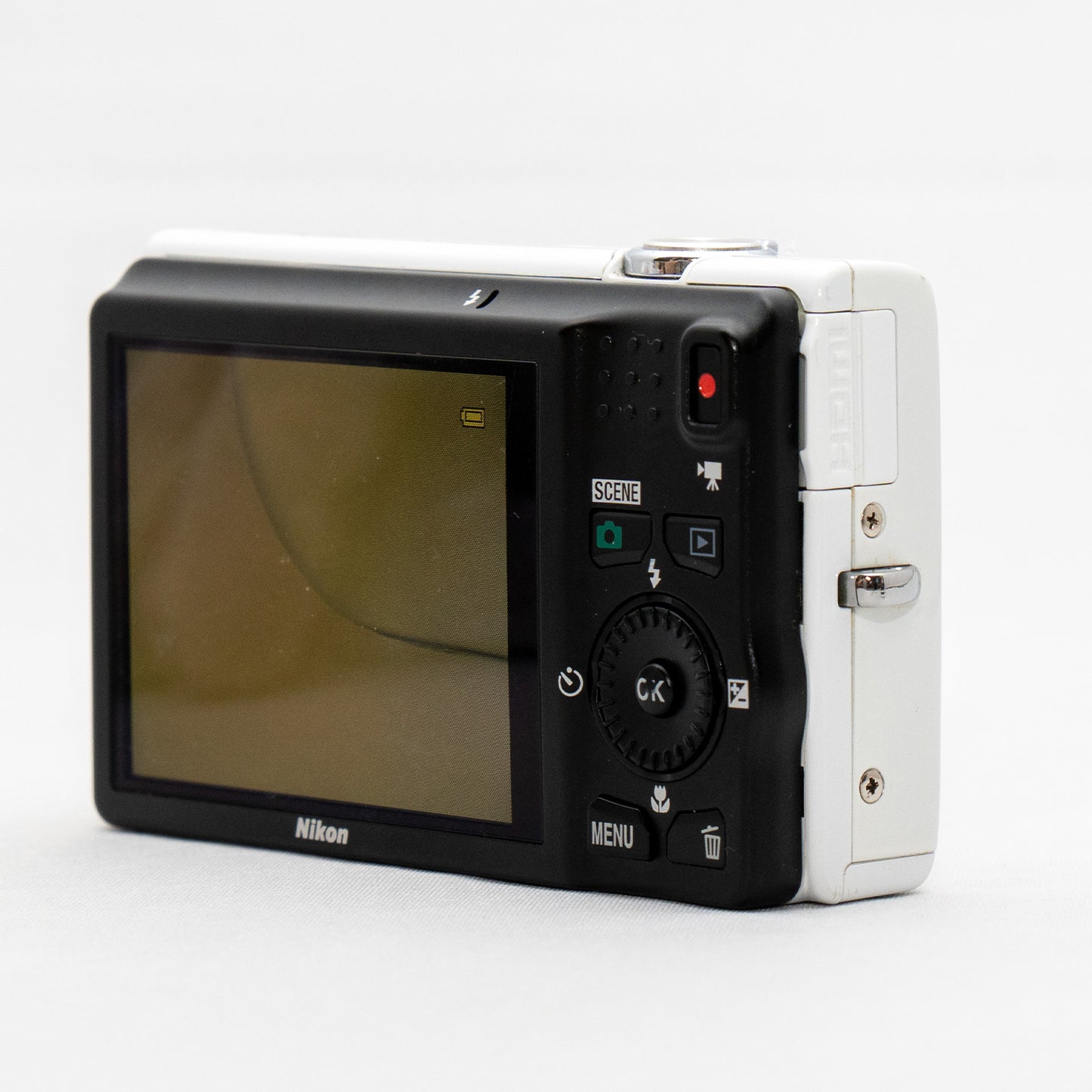 [ Good ] Nikon Coolpix S6200