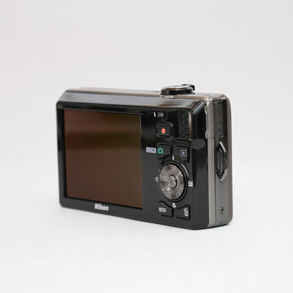 [ Bargain ] Nikon Coolpix S6000