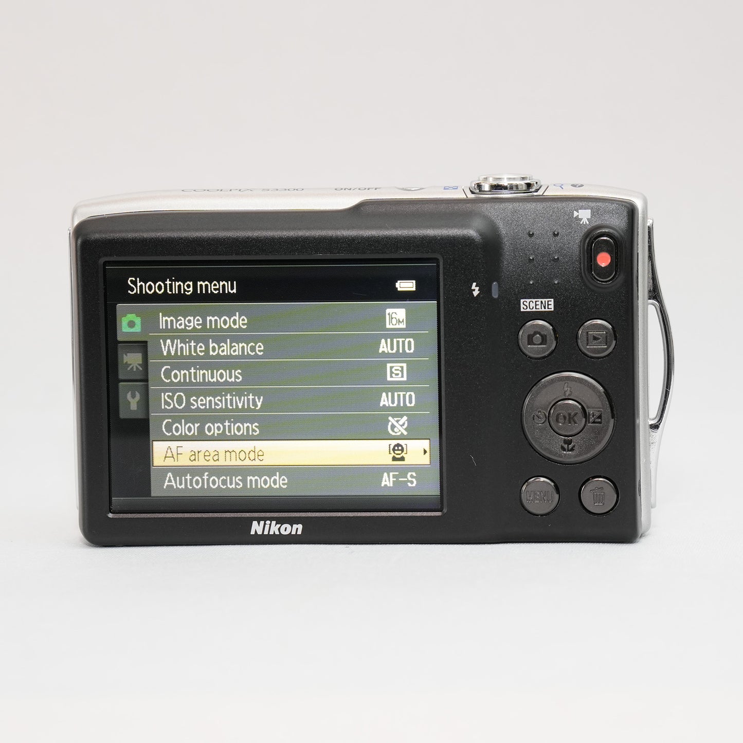 [ Bargain ] Nikon Coolpix S3300