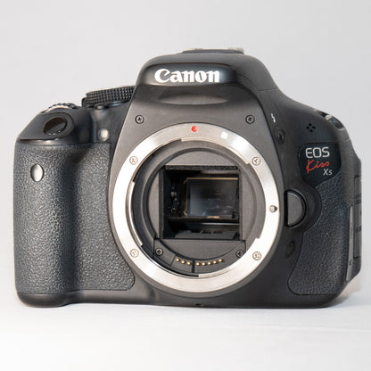 [ Good ] CANON EOS Kiss X5 EOS Rebel T3i EOS 600D with Lens EF-S 18-55mm F3.5-5.6 IS II STM