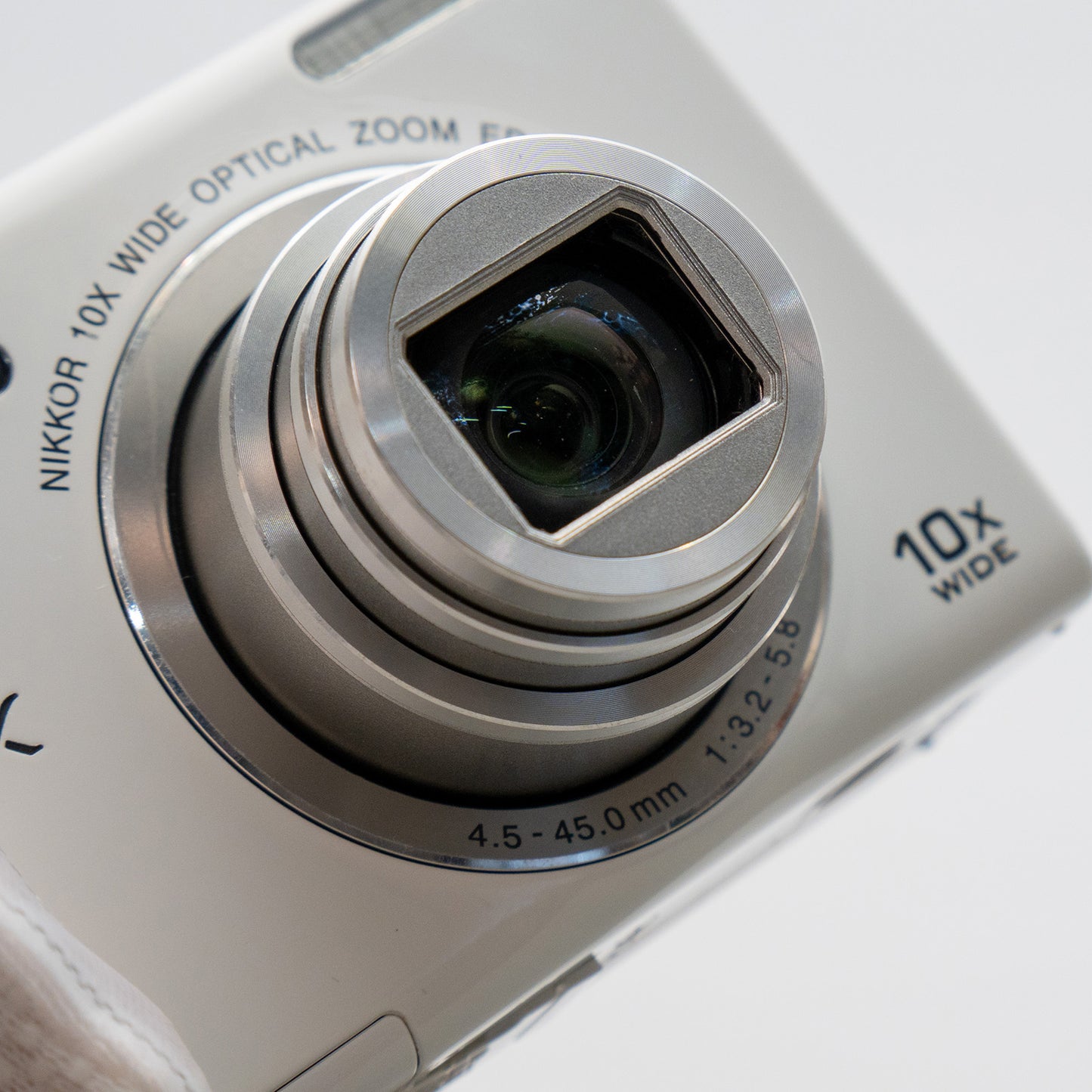 [ Good ] Nikon Coolpix S6200