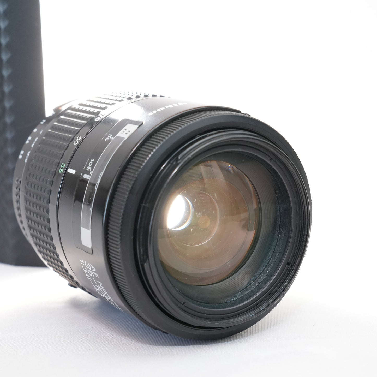 [ AS-IS ] NIKON AF NIKKOR 35-105mm F3.5-4.5